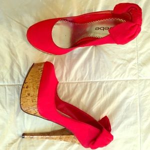 Bebe pumps