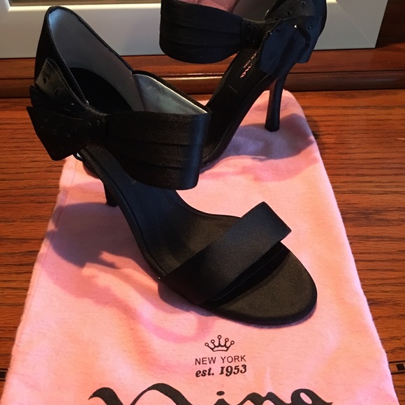 Nina of NY Heels - Picture 1 of 3