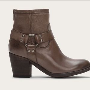Frye tabitha harness boot short grey NEW