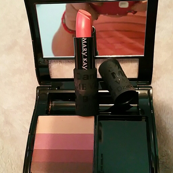 Mary Kay - Picture 4 of 4