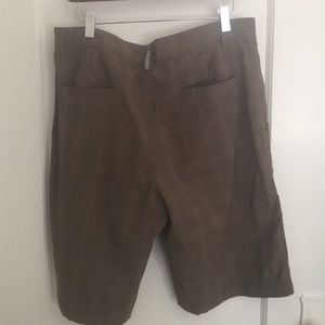 Preowned Lululemon men's Kahuna shorts.