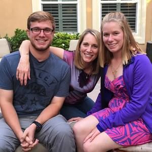 Meet your Posher, Kim