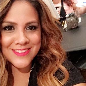 Meet your Posher, Christine