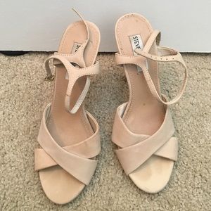 Steve Madden suede heels nude size 8