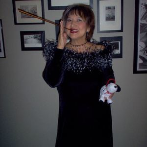 Meet your Posher, Cynthia