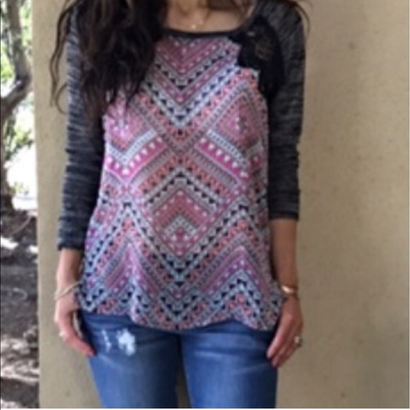 Pretty blouse LAST ONE CLEARANCE - Picture 5 of 6