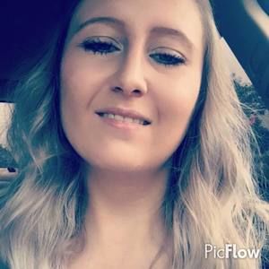 Meet your Posher, Eva