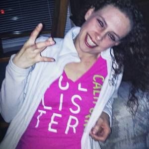 Meet your Posher, Laura