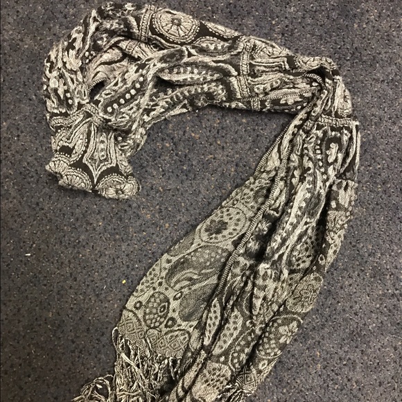 Black scarf