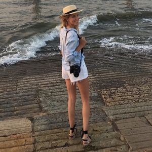 Meet your Posher, Alexandra
