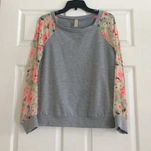 Floral sleeve top
