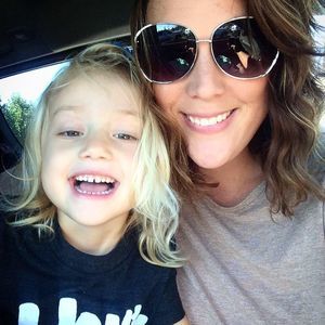 Meet your Posher, Hallie