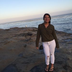 Meet your Posher, Selina