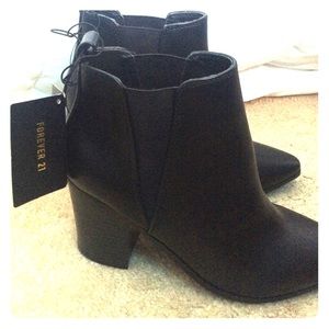 Ankle boots