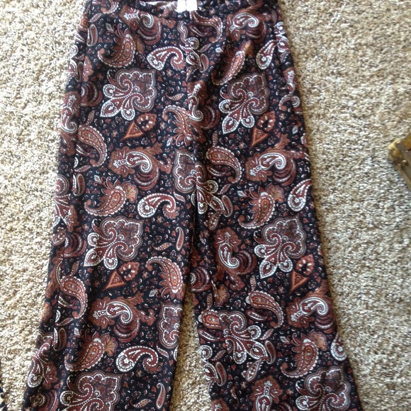 Forever 21 patterned pants