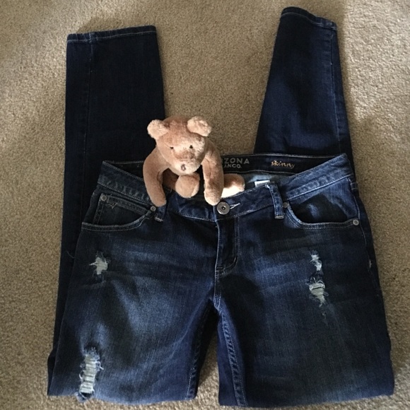 CUTE DISTRESS ARIZONA SKINNY JEANS