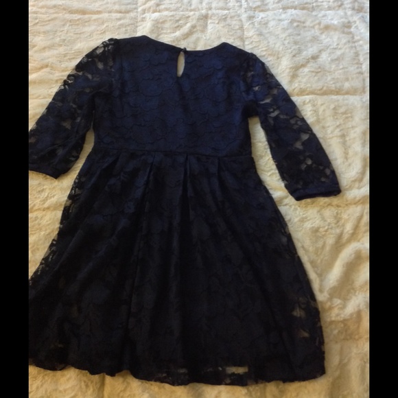 Nice fall dress. - Picture 3 of 4