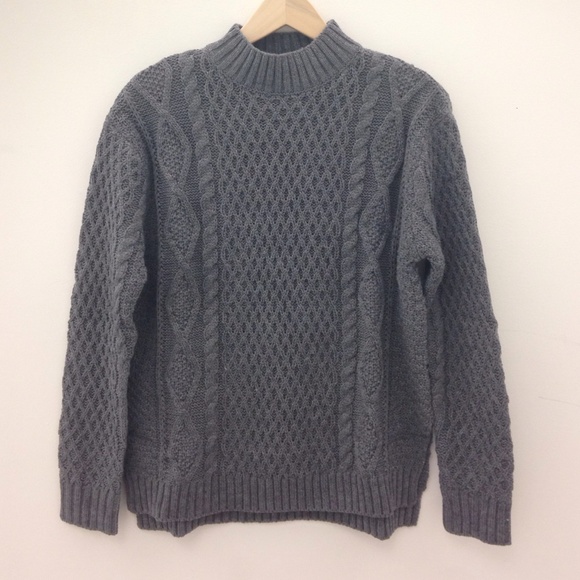 Mock neck fisherman cable pullover w/ side slits