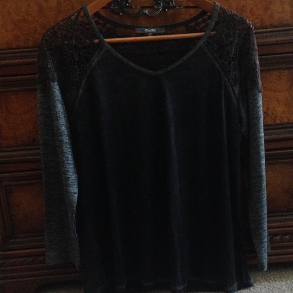 Miss Me top with crocheted lace on front and back