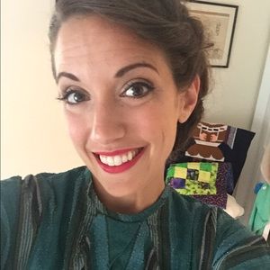 Meet your Posher, Stephanie