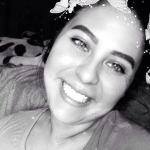 Meet your Posher, Tania