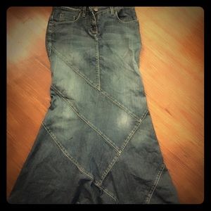 Bebe mermaid skirt size 4