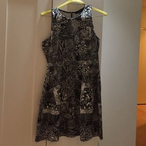 BCBGMaxazria short black & white print dress