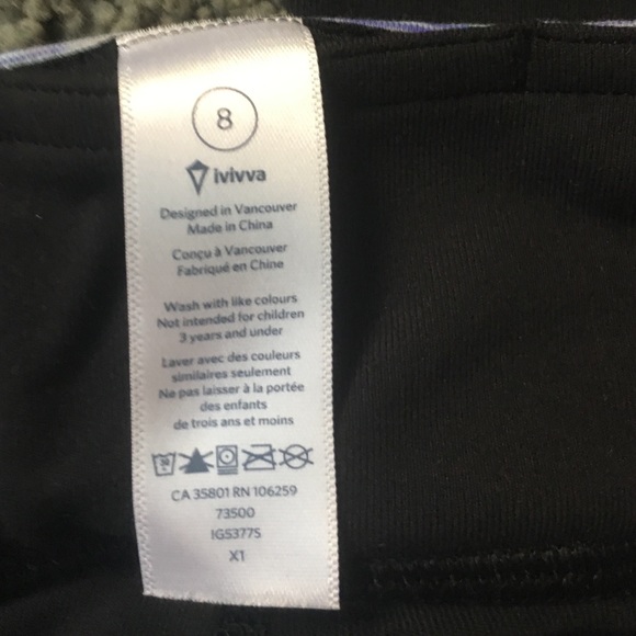 Ivivva flare pant. Size 8 - Picture 4 of 4