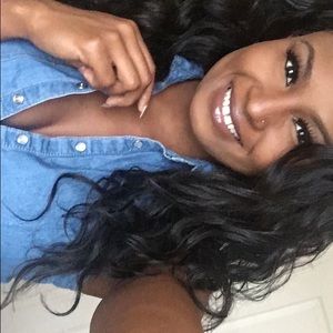 Meet your Posher, Bria