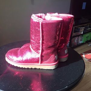 💕Pink UGGS💕