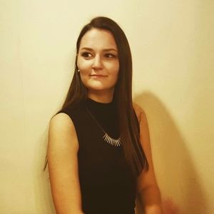 Meet your Posher, Julia