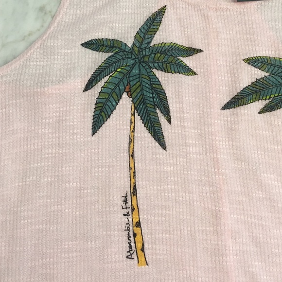 A&F Palm Tree Tank Top 🌴🌴 - Picture 2 of 4