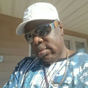 Meet your Posher, Reginald