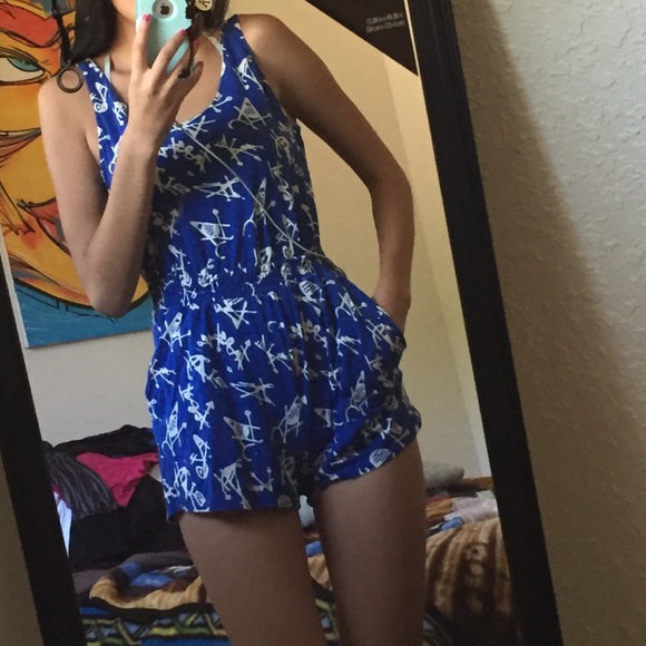 Blue and White Romper🌻