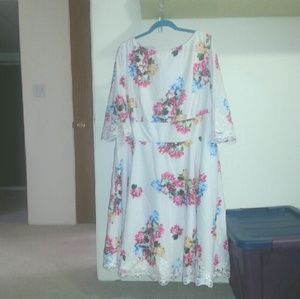 Floral plus size women's dress