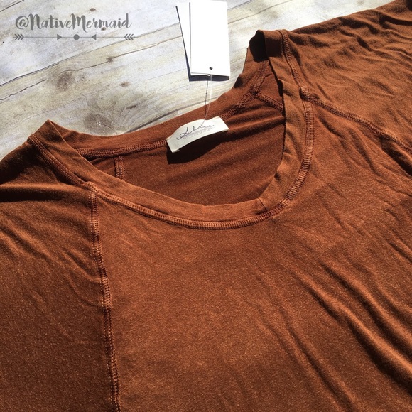 Rust V-Neck Top - Picture 2 of 4