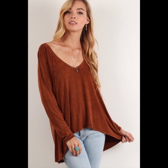 Rust V-Neck Top - Picture 4 of 4