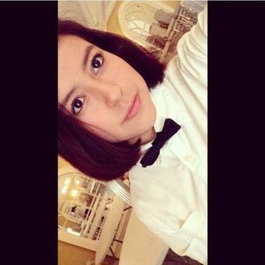 Meet your Posher, Adriana