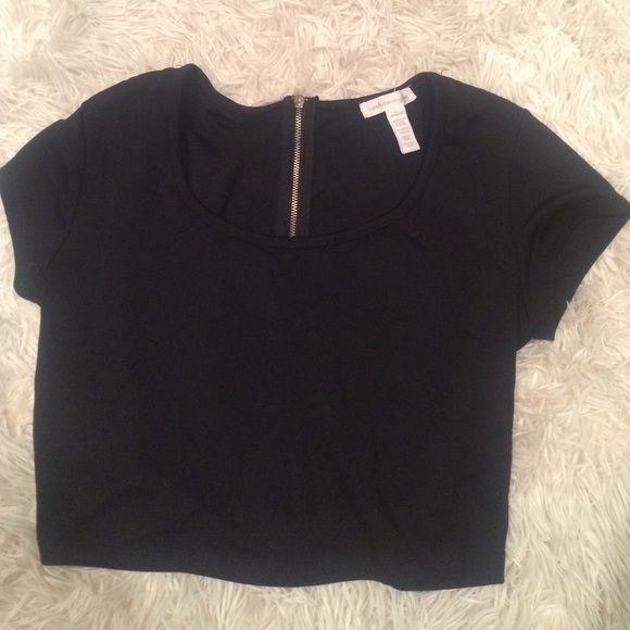 Black crop top