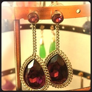 Glamorous Swarovski earring (purple)