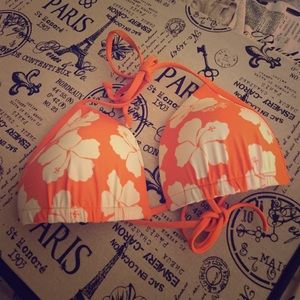 Hollister Hawaiian floral bikini top