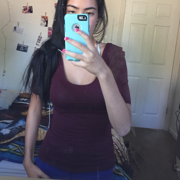 Maroon 3/4 Sleeve Top🌻