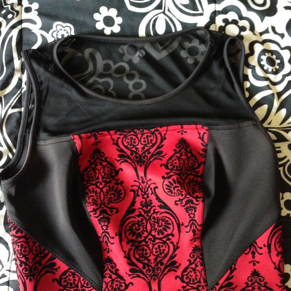 mesh demasque dress - Picture 2 of 4