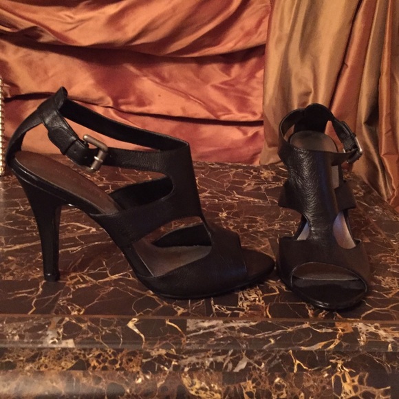NWOT Nine  West 7 1/2 Black Heels - Picture 3 of 4