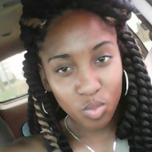 Meet your Posher, Tiara