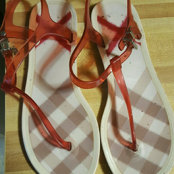 Burberry woman jelly sandals