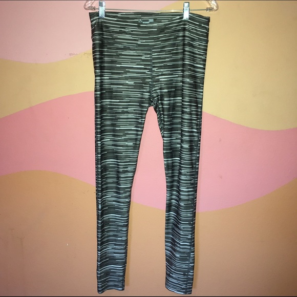 Under Armer heat tech compression leggings