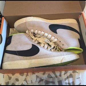 Nike blazer vintage mid tops