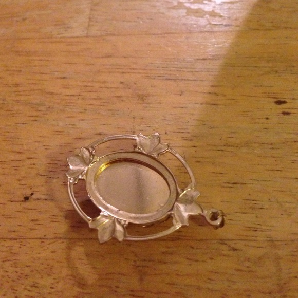 Rainbow glass pendent - Picture 2 of 3