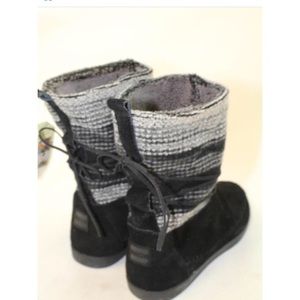 TOMS Shoes - Toms mismatch Nepal suede polyester mid calf boots TOMS Shoes - Toms mismatch Nepal suede polyester mid calf boots